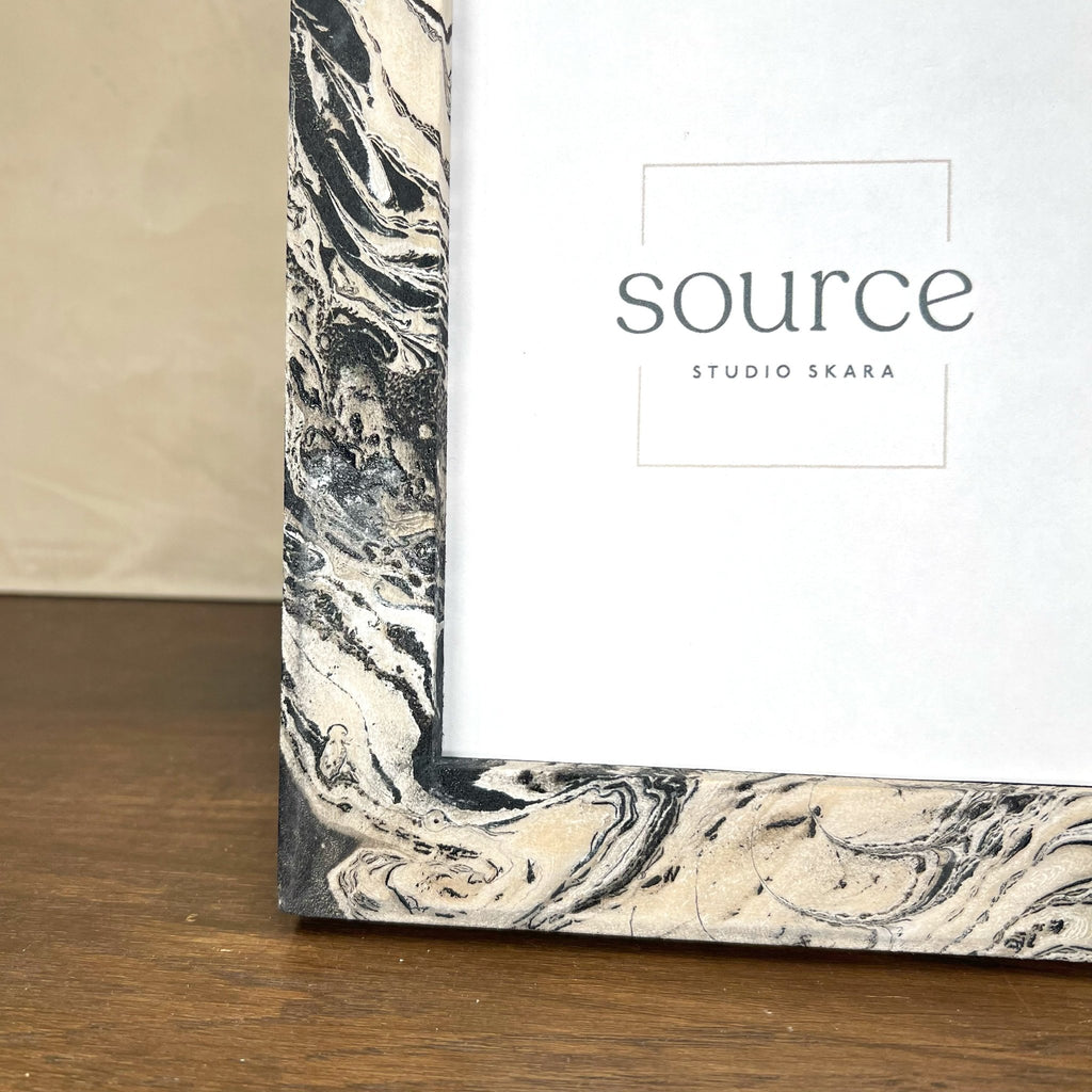 Neue Hand Marbled Wood Picture Frame - B&W & Neutrals (5x7) - Che Cose Belle