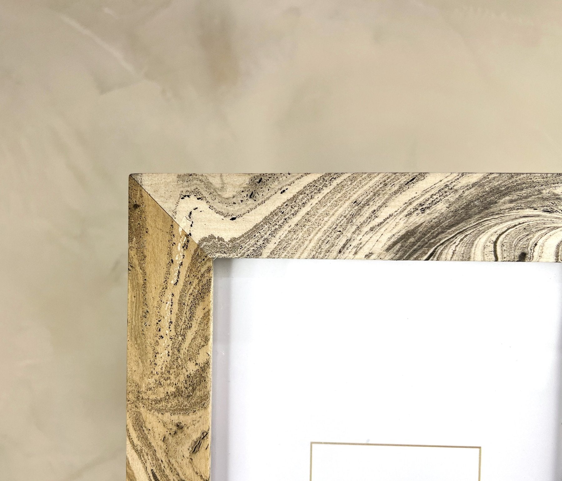 Neue Hand Marbled Wood Picture Frame - B&W & Neutrals (5x7) - Che Cose Belle