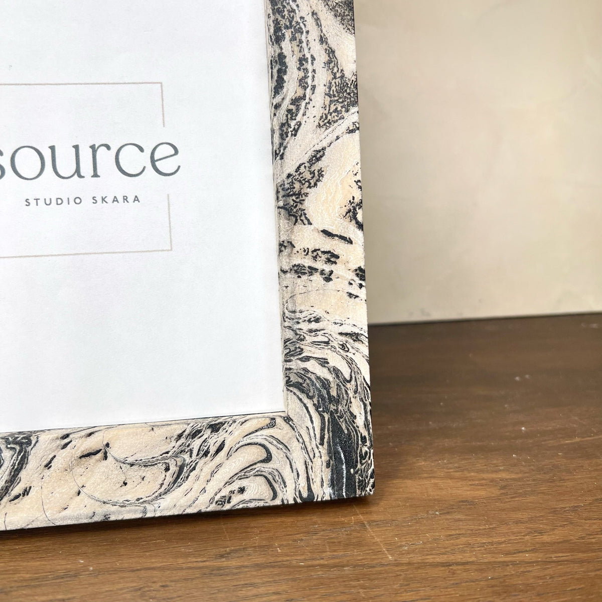 Neue Hand Marbled Wood Picture Frame - B&W & Neutrals (5x7) - Che Cose Belle