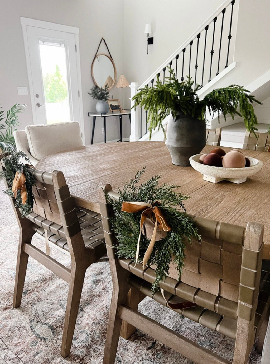 Neutral Mini Cedar Cabinet Wreaths with Ribbon - Che Cose Belle