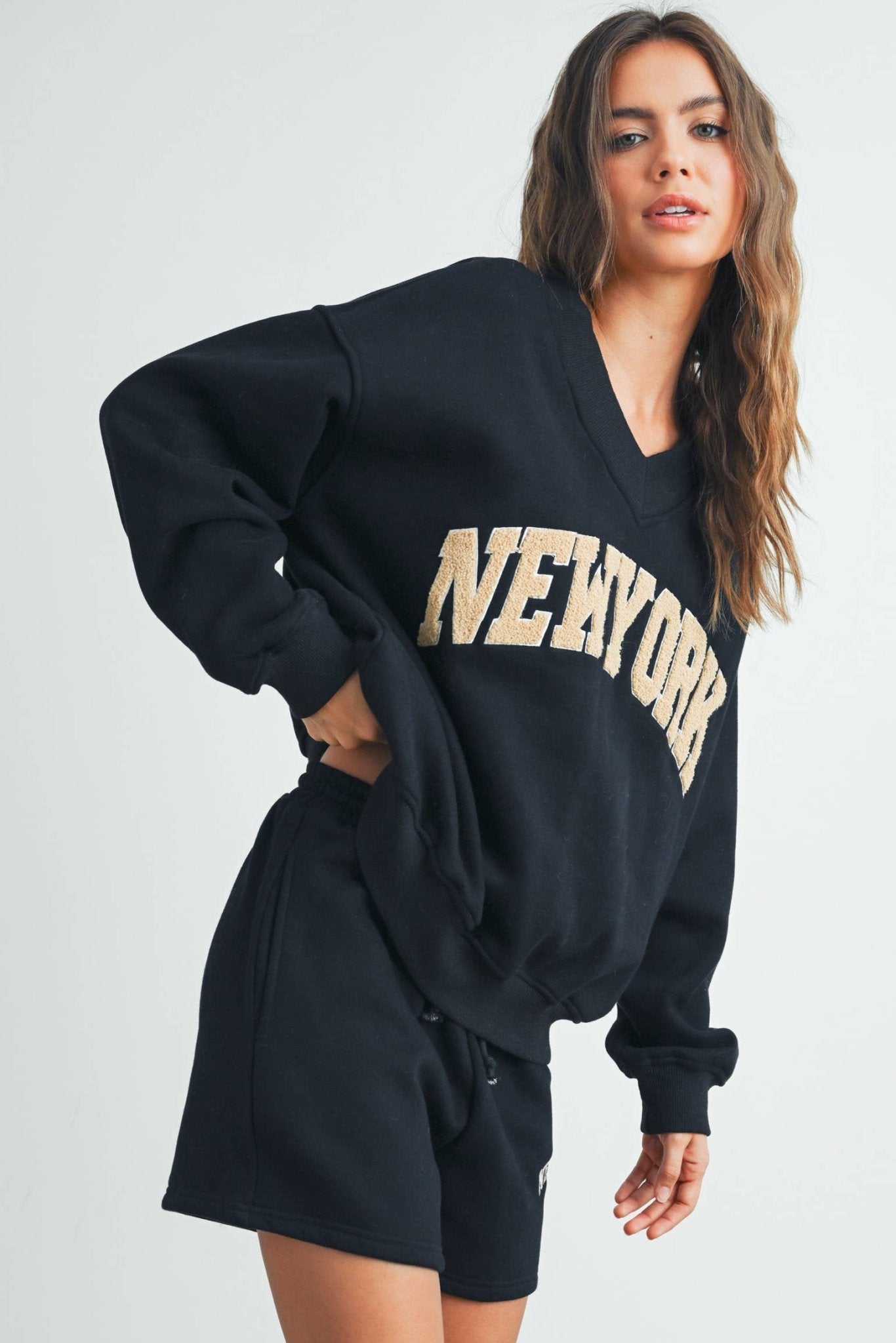 New York V - Neck Sweatshirt - Che Cose Belle