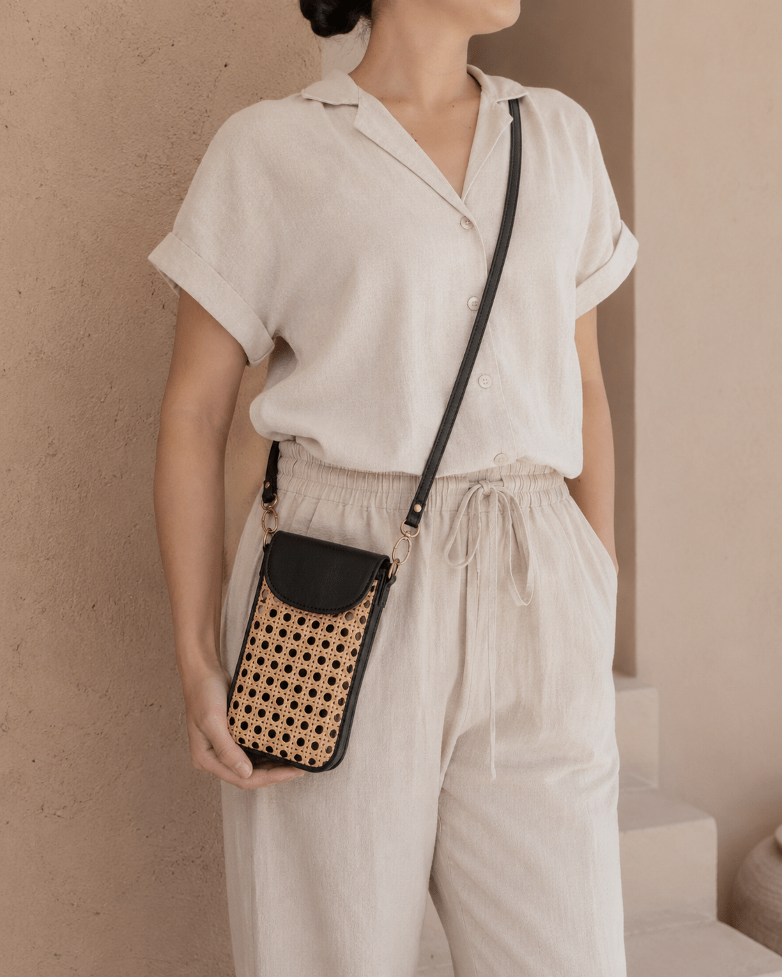 Nia Leather and Rattan Phone Sling - Che Cose Belle