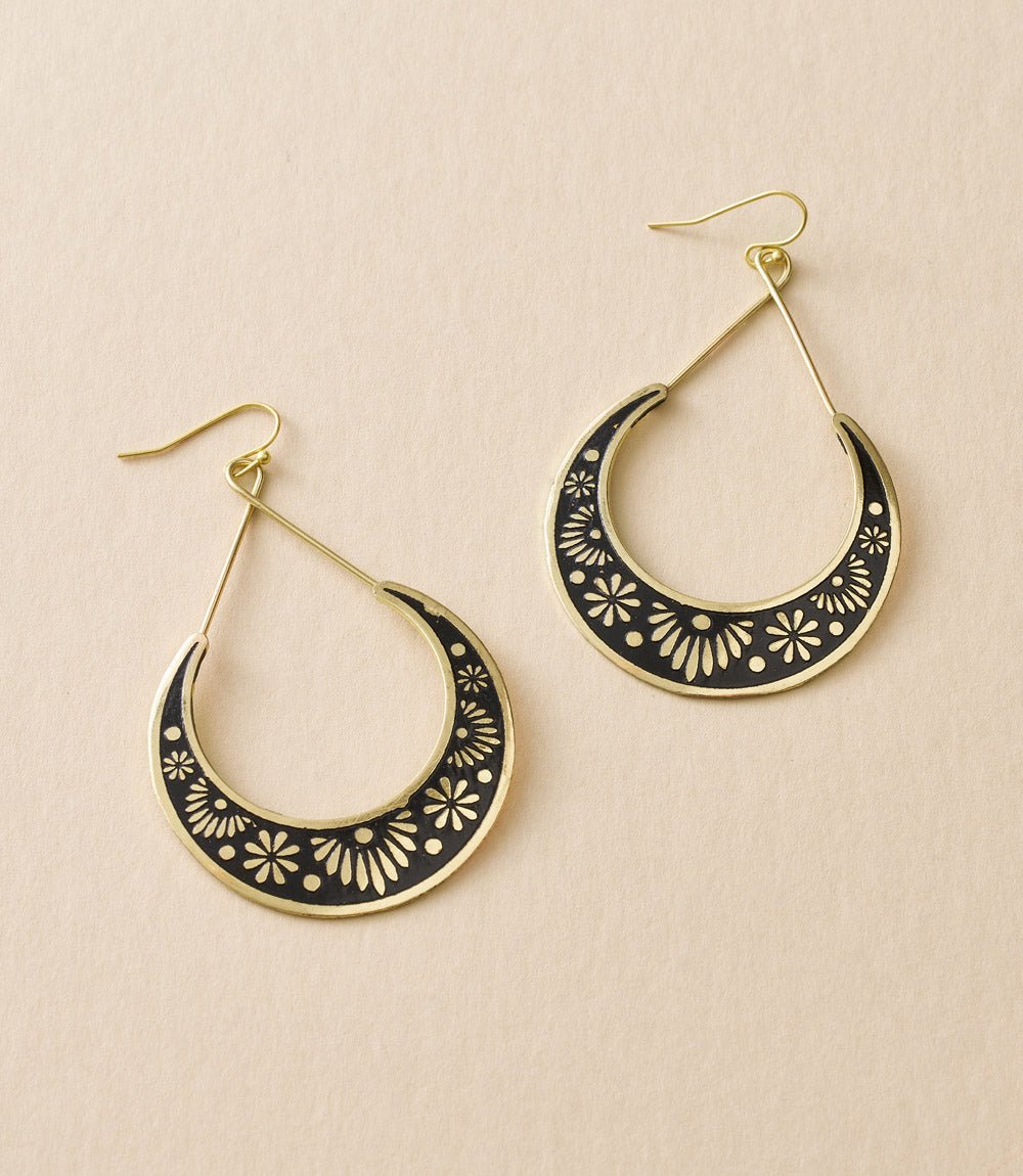 Nisha Crescent Moon Hoop Earrings - Che Cose Belle