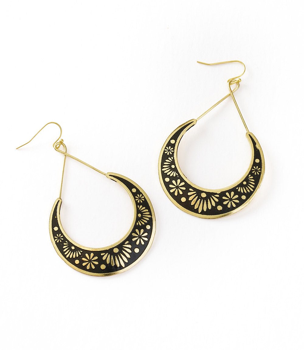 Nisha Crescent Moon Hoop Earrings - Che Cose Belle