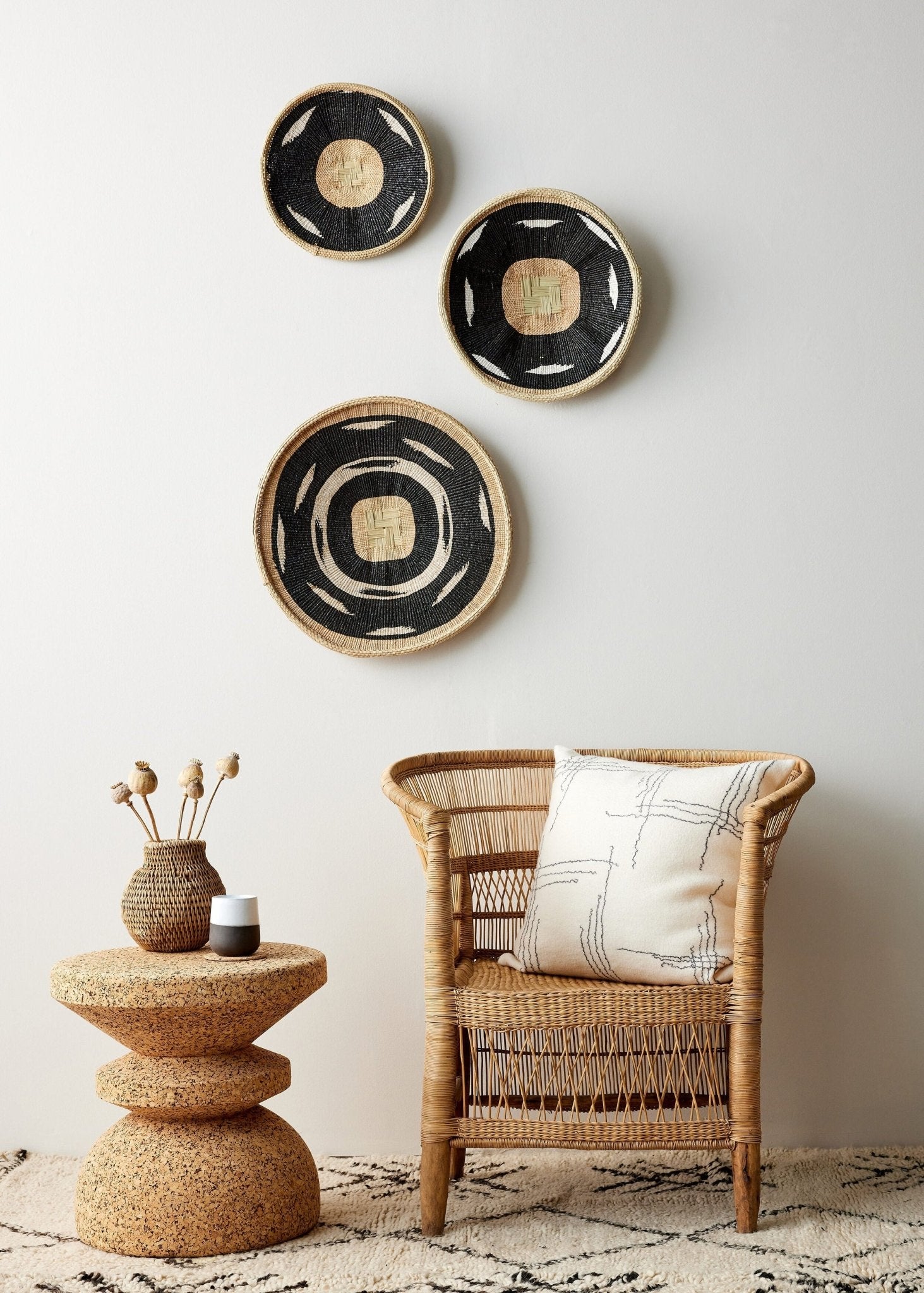 Nolyia Black Flat Basket - Che Cose Belle