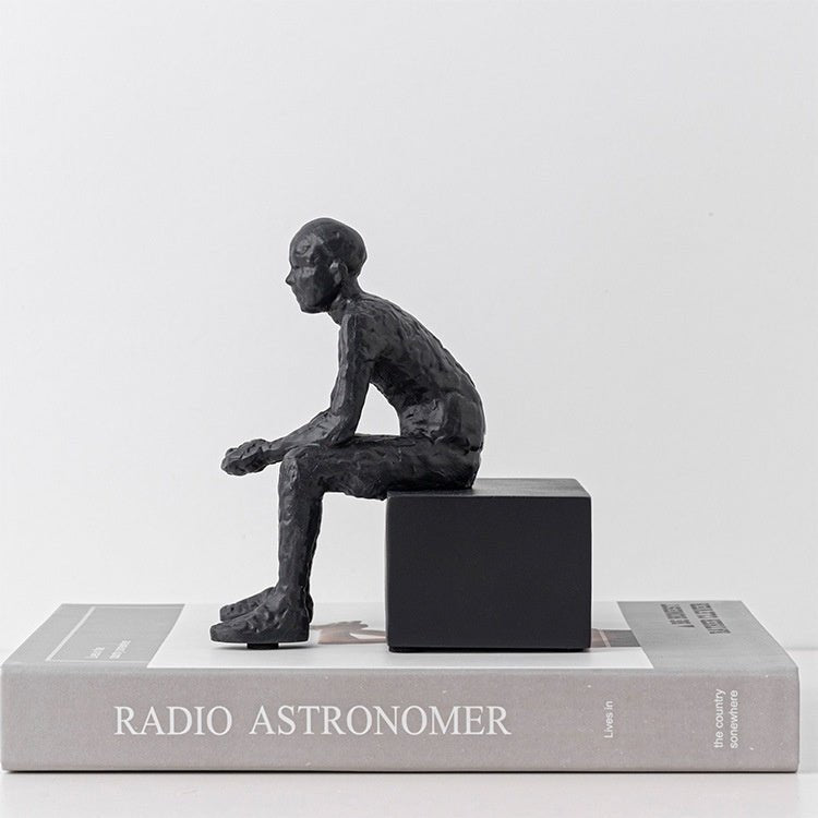 Nordic Style Seated Figure Bookends — Resin, White & Black - Che Cose Belle