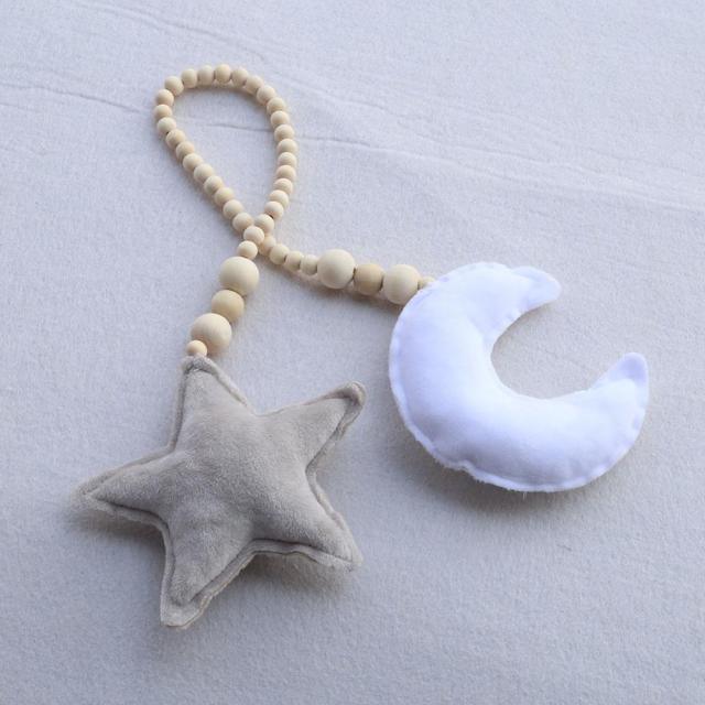 Nordic Wooden Beads Mobile Hanging Ornament Double Star Moon Nursery Bed Ornament For Kids Room Decoration Baby Shower Felt Nursery Ceiling Decoration For Girls/Boys Baby Crib Tent Hanging Pendant Wall Decor Photography Props - Che Cose Belle