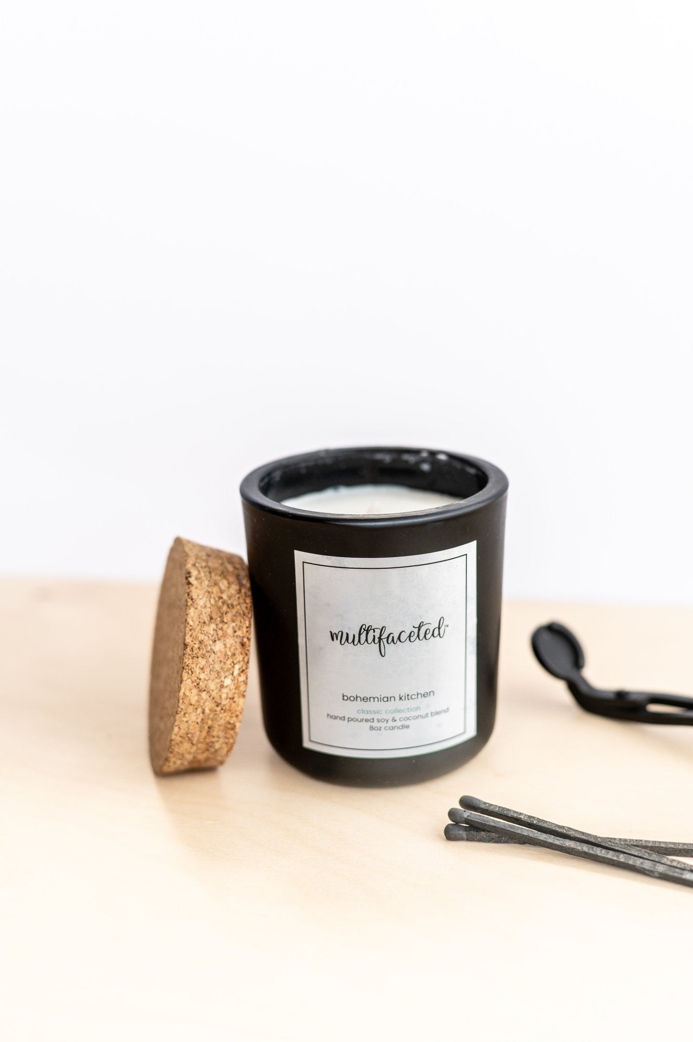 Not Your Ordinary Lavender Scent Candle - Eco - Friendly 8 oz. - Che Cose Belle