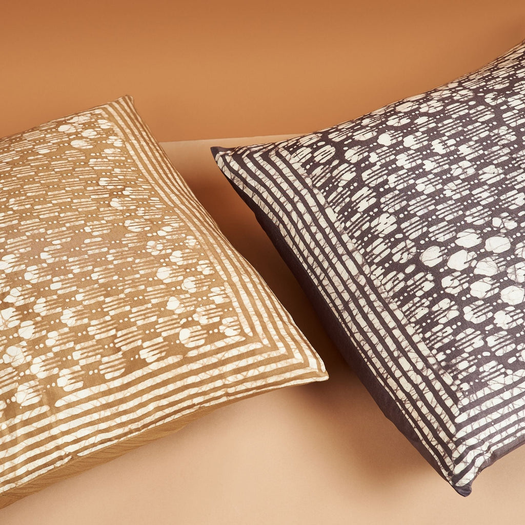 Oasis Hand Crafted Wax Block Print Mulberry Silk Pillow - Che Cose Belle