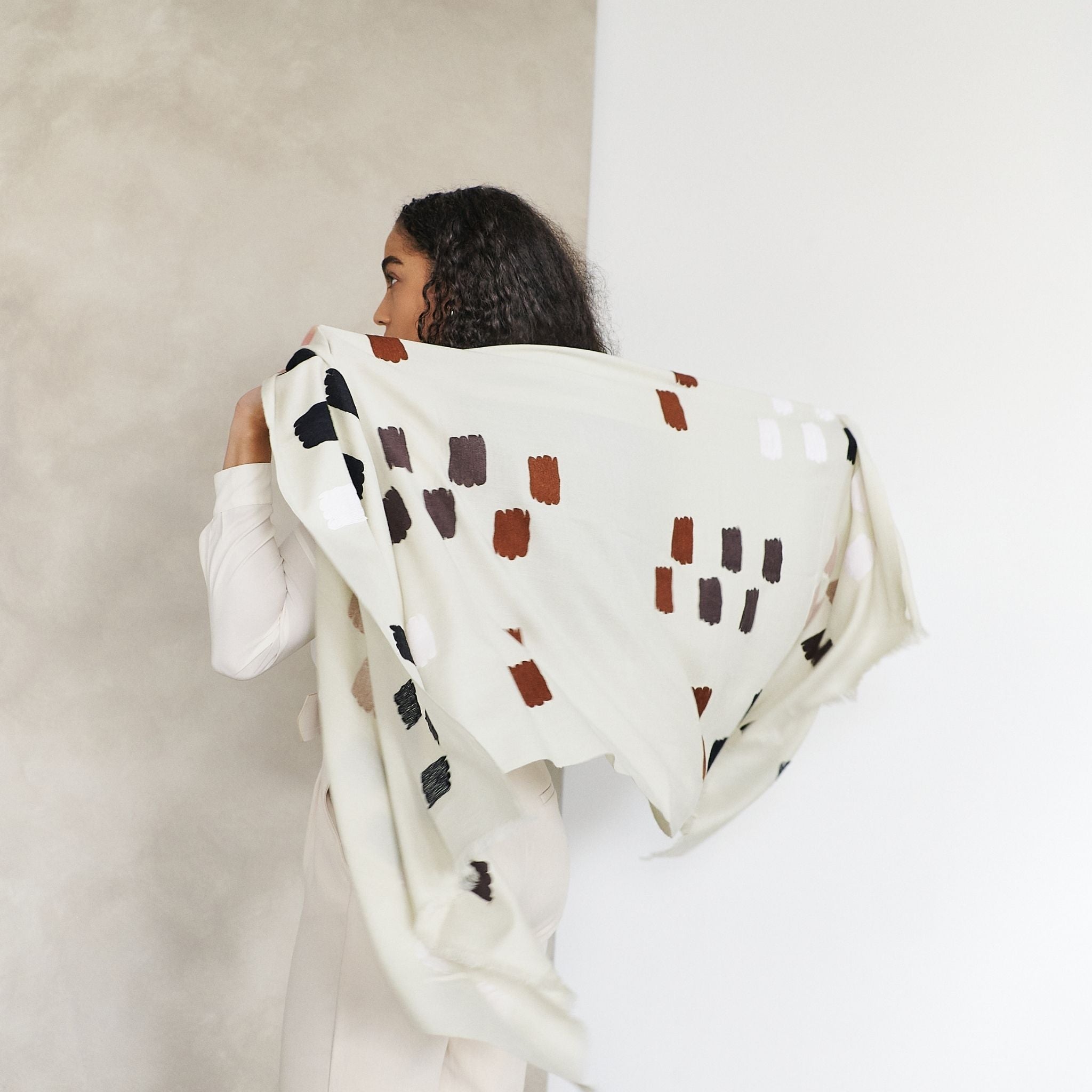 Off White Dahlia Hand Embroidered Hand Woven Modern Artisanal Scarf - Che Cose Belle
