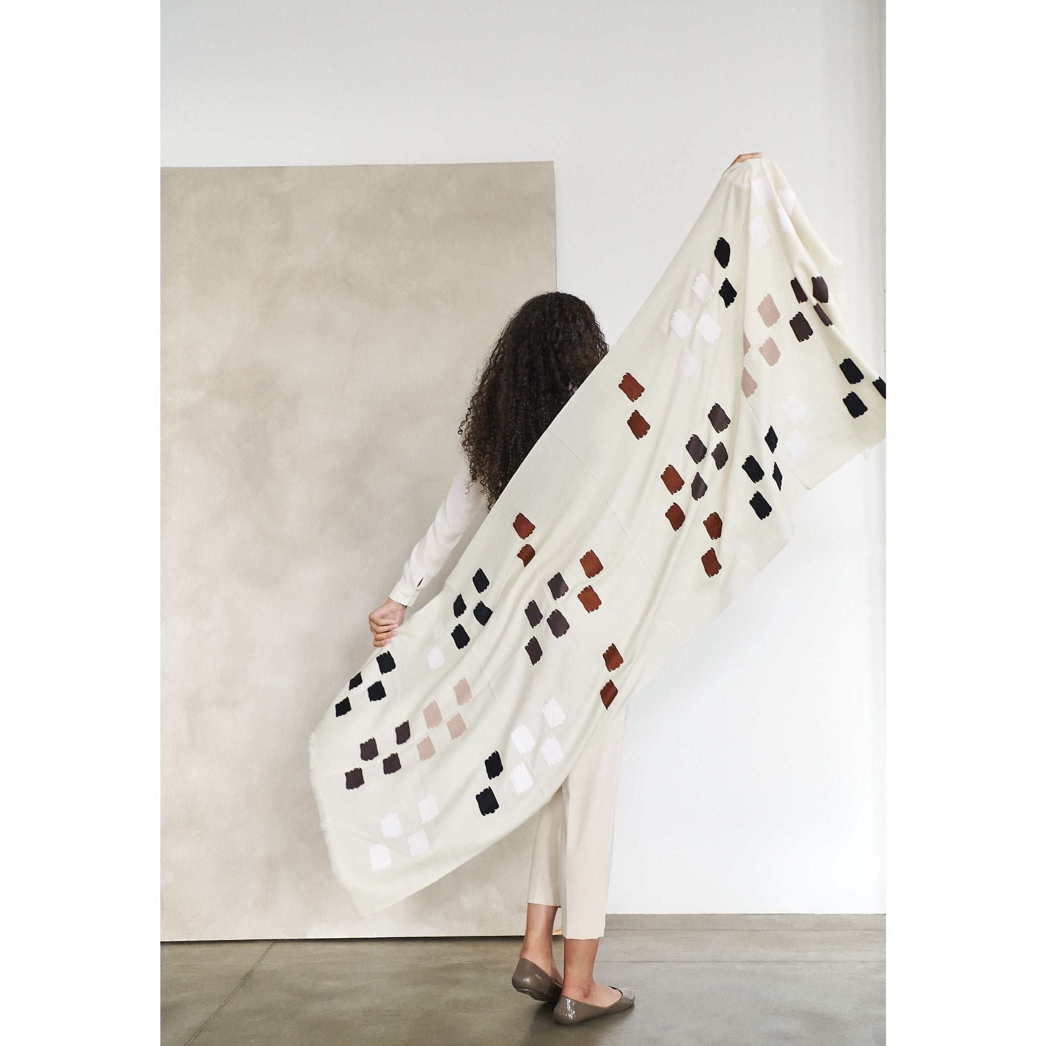 Off White Dahlia Hand Embroidered Hand Woven Modern Artisanal Scarf - Che Cose Belle