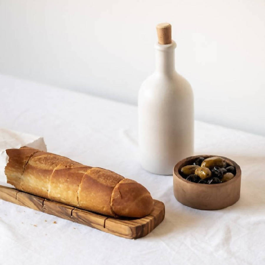 Olive Wood Bread Slicing Board - Che Cose Belle