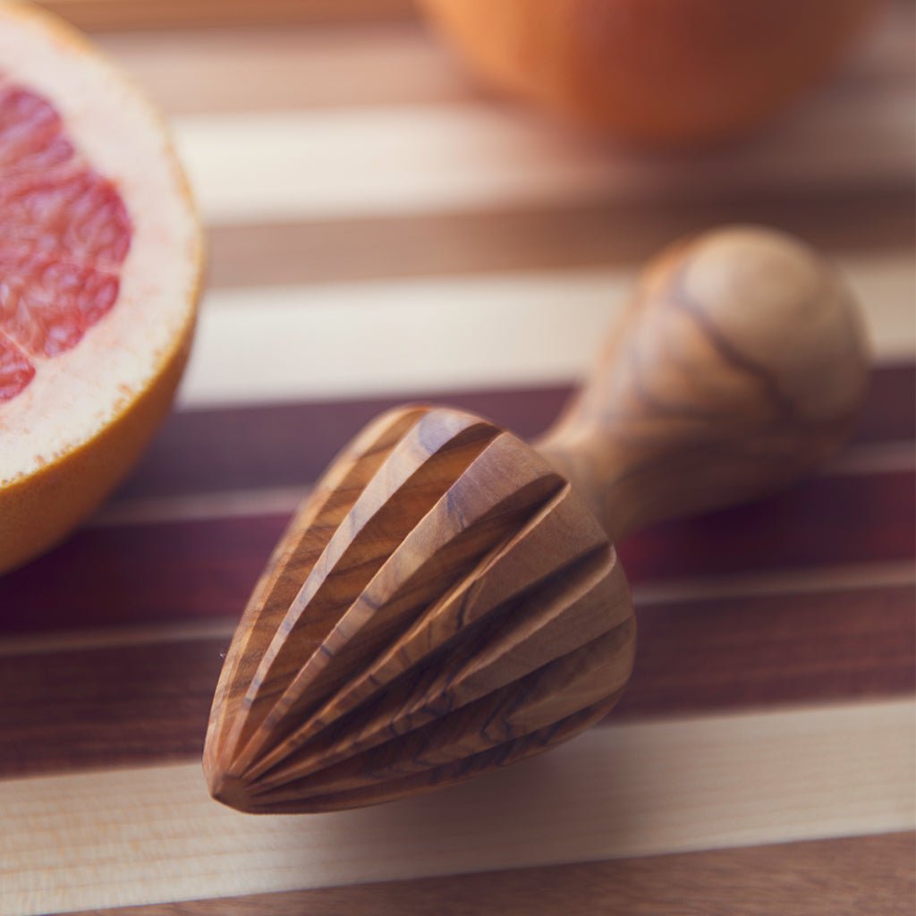 Olive Wood Citrus Press - Che Cose Belle