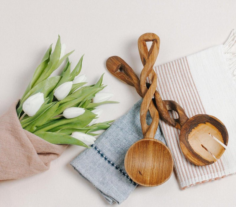 Olive Wood Spiral Salad Servers - Che Cose Belle