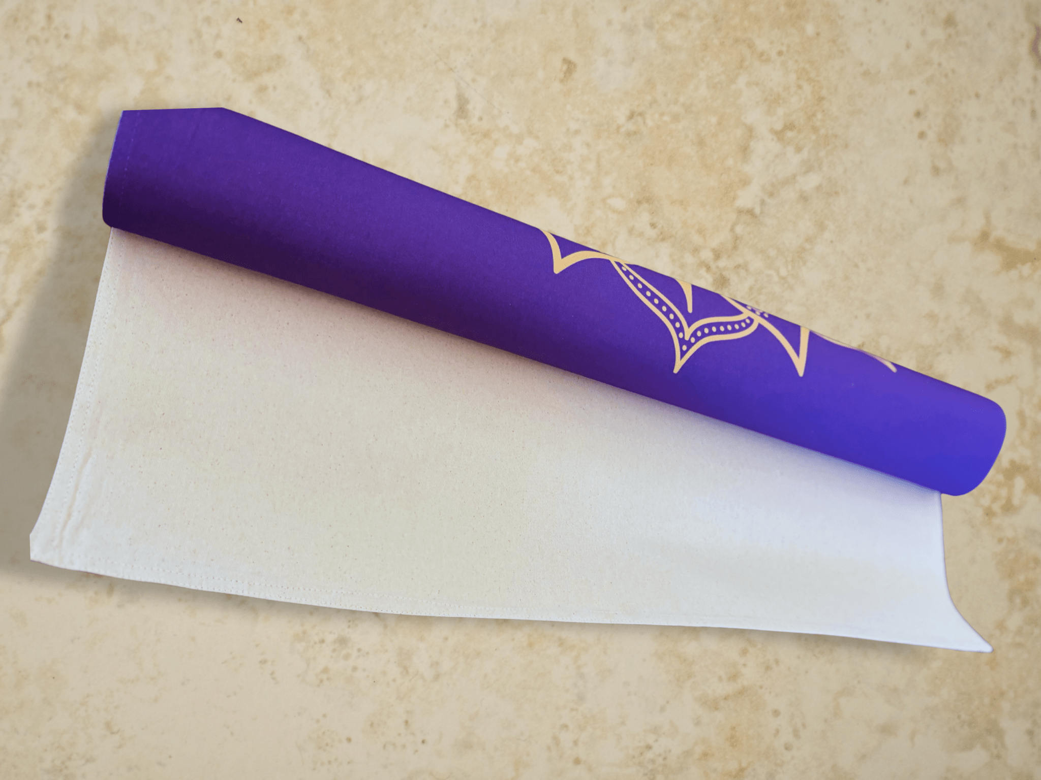 Organic Cotton Yoga Mat | Extra Wide & Long for Balance - Che Cose Belle