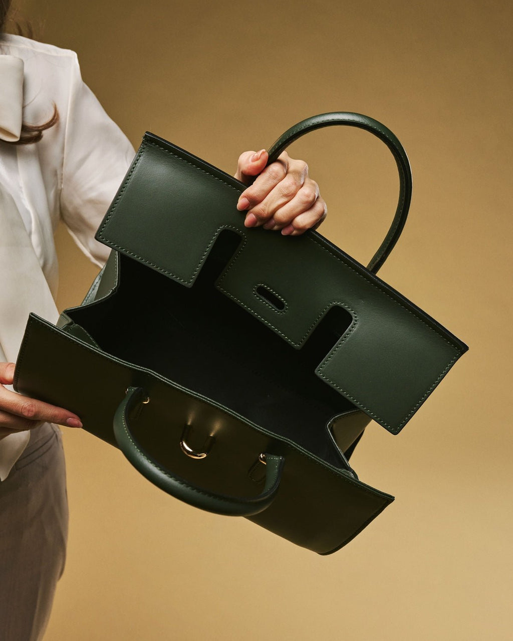 Oriana (green) - Italian calf leather women's handbag (with shoulder strap) - Che Cose Belle
