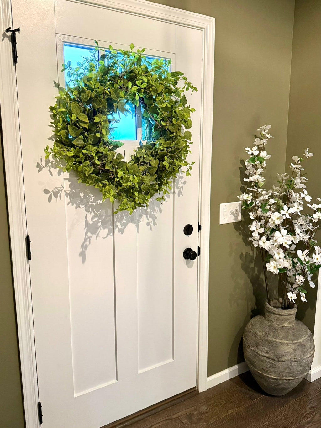 Oversized Mixed Green Foliage Twig Door Wreath | 30'' - Che Cose Belle
