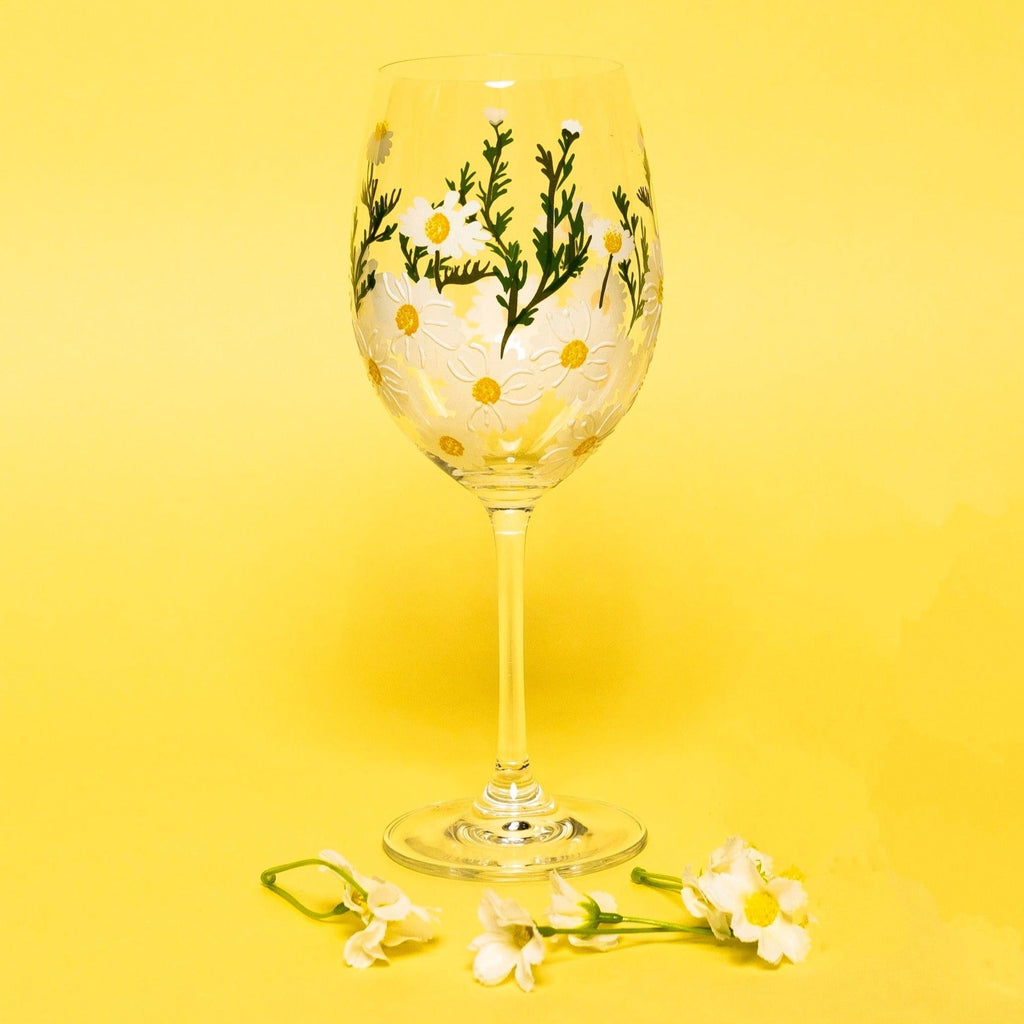 Painted Daisy Wine Glasses - Che Cose Belle