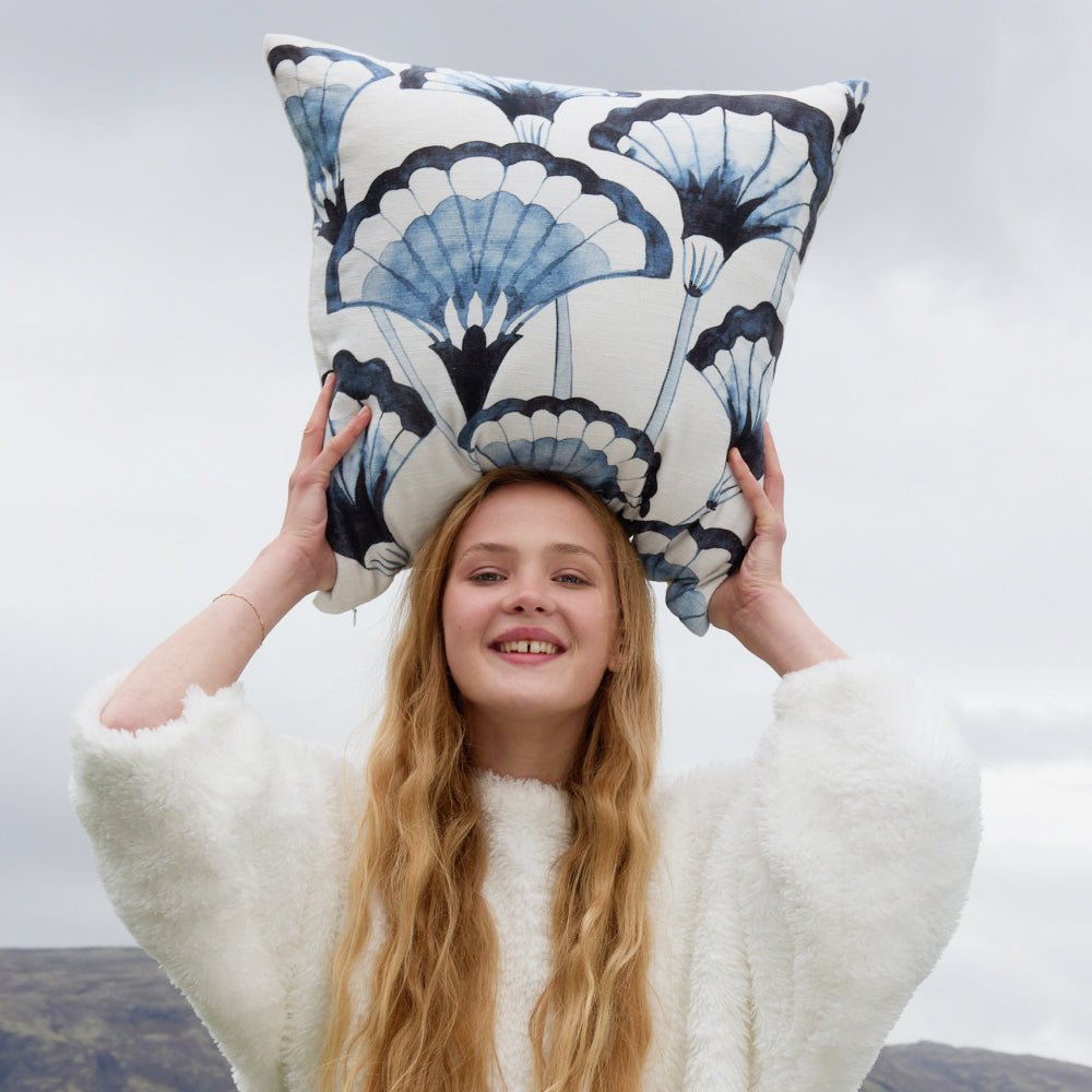 Pampas Throw Pillow - Che Cose Belle