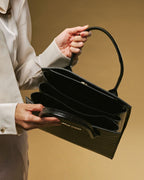 Patrizia (black) - Italian calf leather women's handbag (with shoulder strap) - Che Cose Belle
