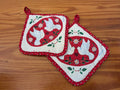 "Peace Doves" Potholders from Franco - 1980s-1990s Linens (Cotton, Polyester Kitchen Linens, Traditional, Vintage, White, Red, Green) - Che Cose Belle