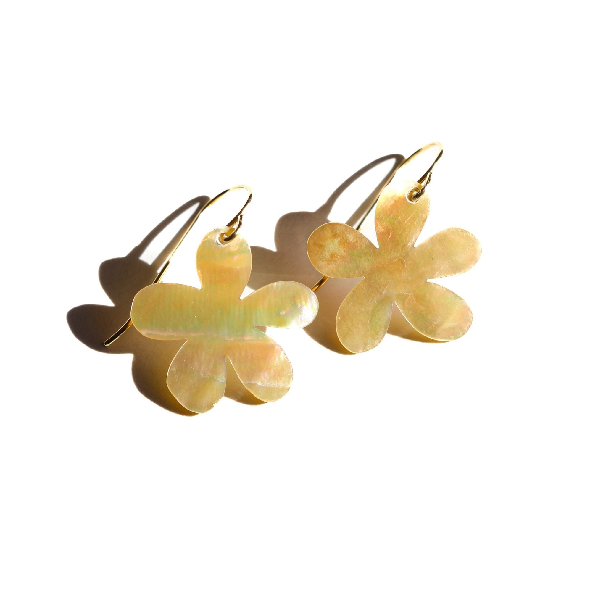 Pearl Flower Earrings - Che Cose Belle