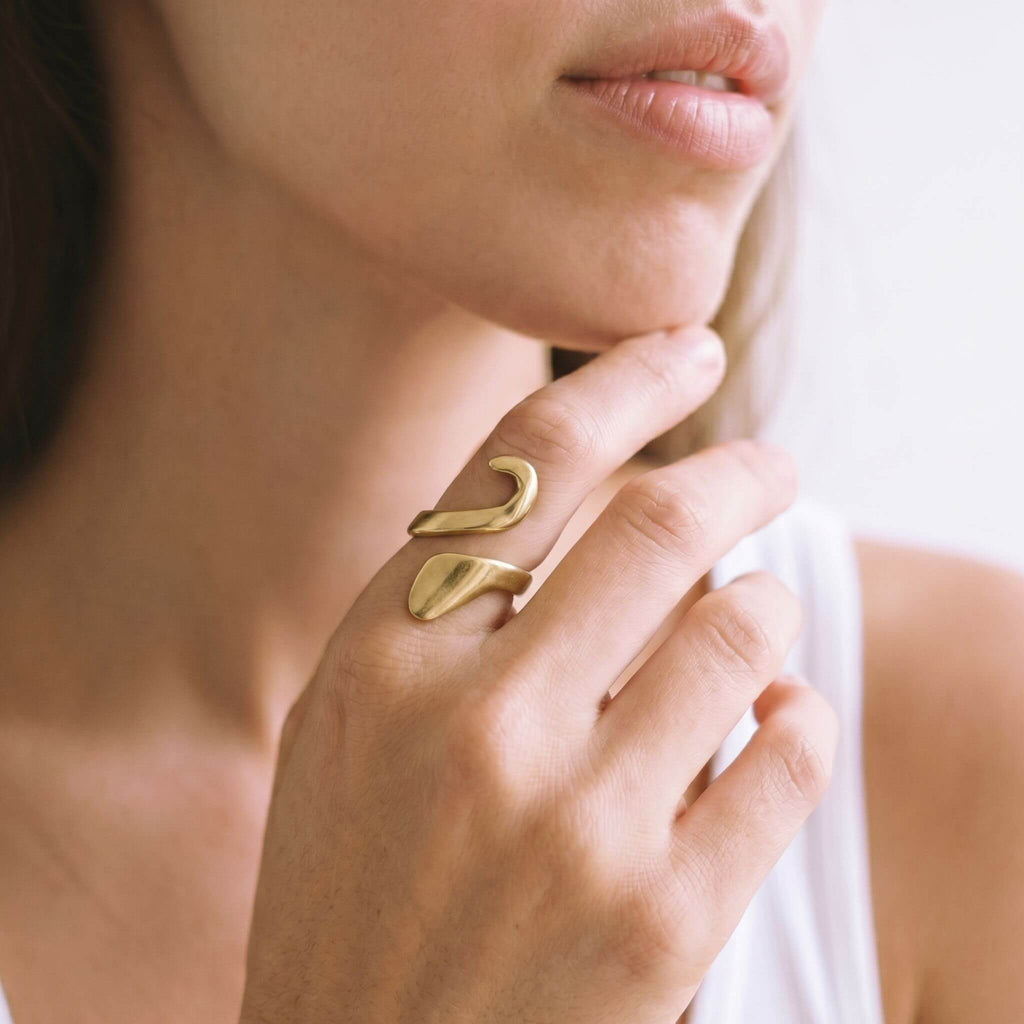 Petal Wrap Open Ring for Women | Kivuli - Che Cose Belle
