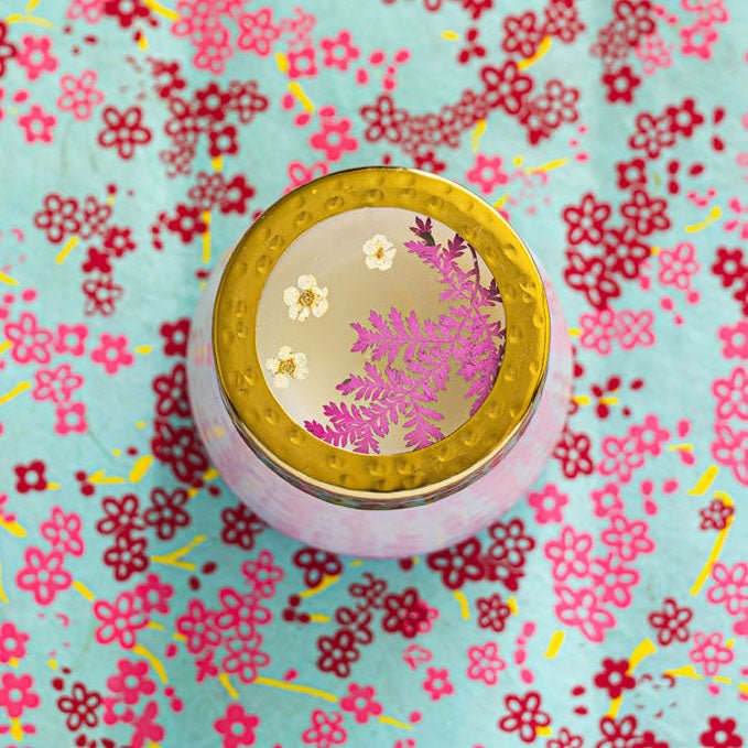 Petite Watercolor Pressed Floral Candle - Blackberry + Coconut - Che Cose Belle