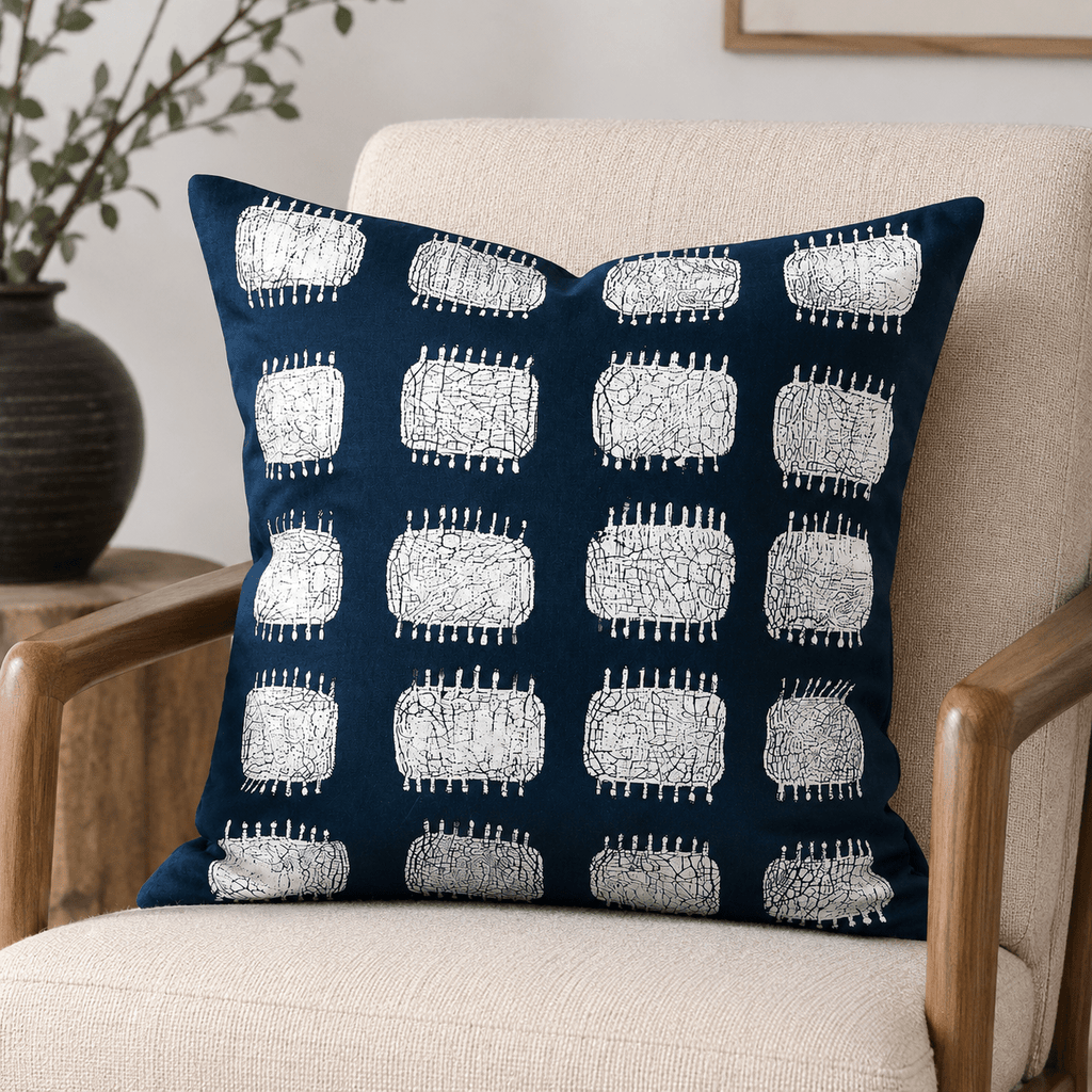 Pillow Cover - Tribal Cloth Indigo Spike - Che Cose Belle