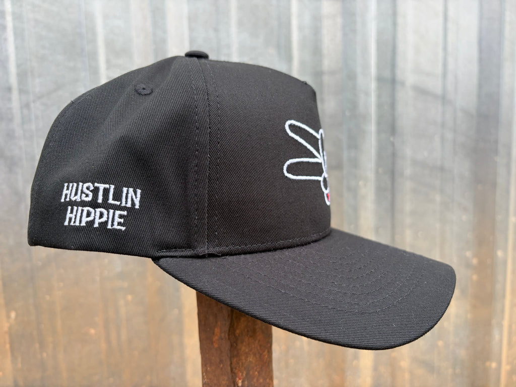 PL Series 5 Panel Curved Bill Snapback Hat - SOLID BLACK - WHITE LOGO w/ Bold Style - Che Cose Belle