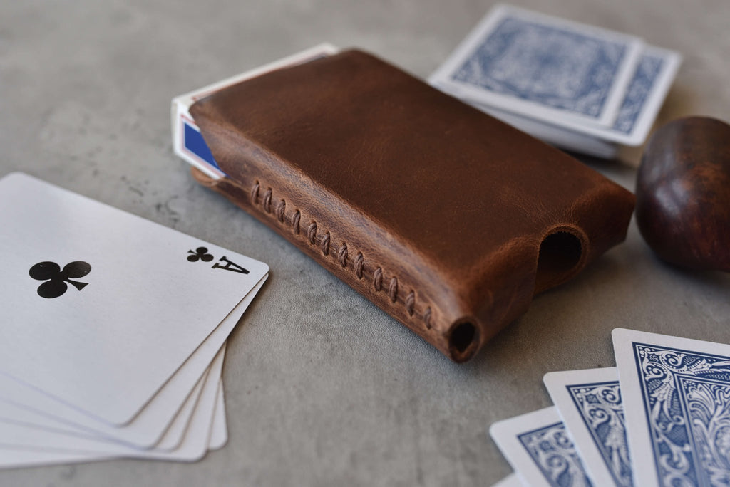Playing Cards With Leather Sleeve - Che Cose Belle