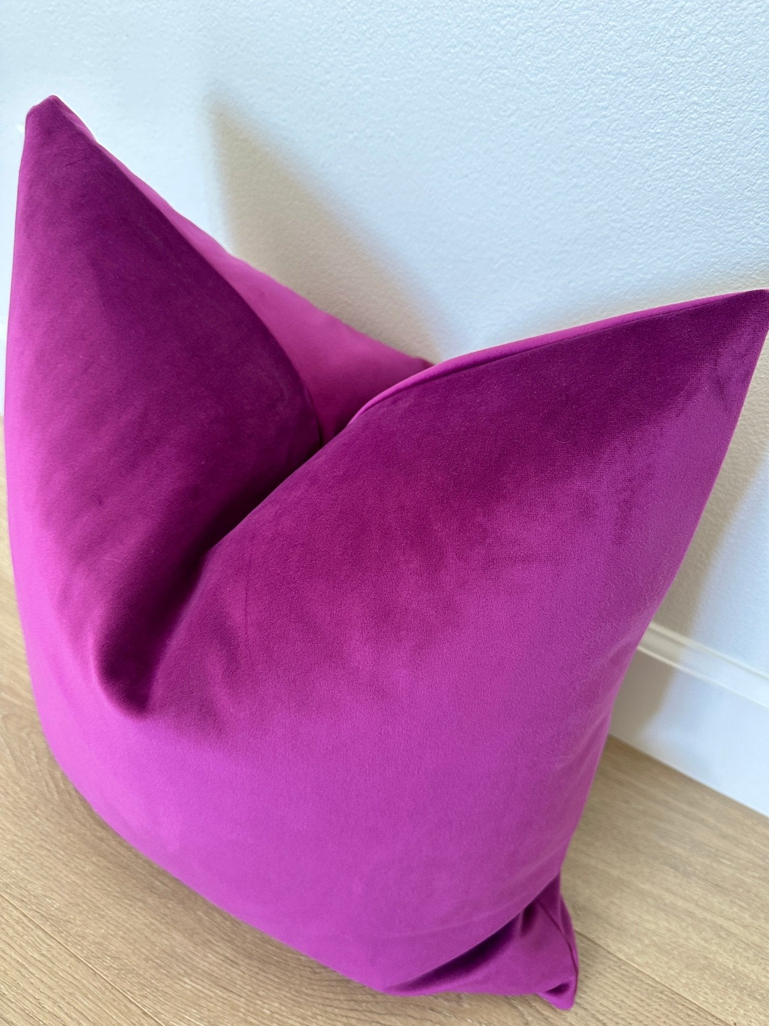 Plush Velvet Pillow Cover - Berry - Che Cose Belle
