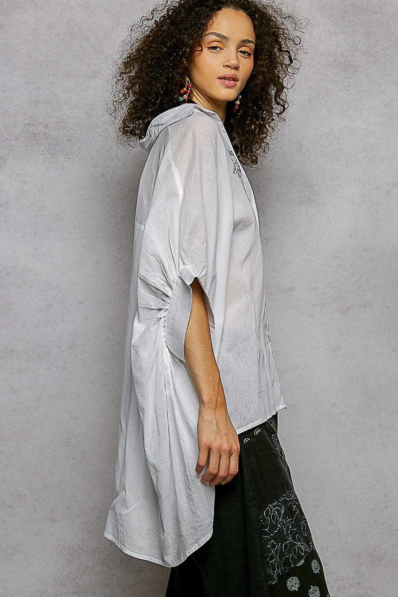 POL Button Down Embroidered Floral High-Low Hem Shirt - Che Cose Belle