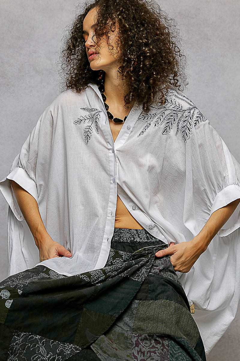 POL Button Down Embroidered Floral High-Low Hem Shirt - Che Cose Belle