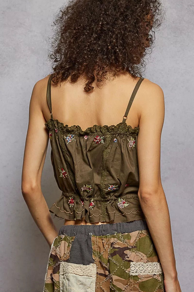 POL Button Down Floral Embroidered Cropped Cami with Lace Detail - Che Cose Belle
