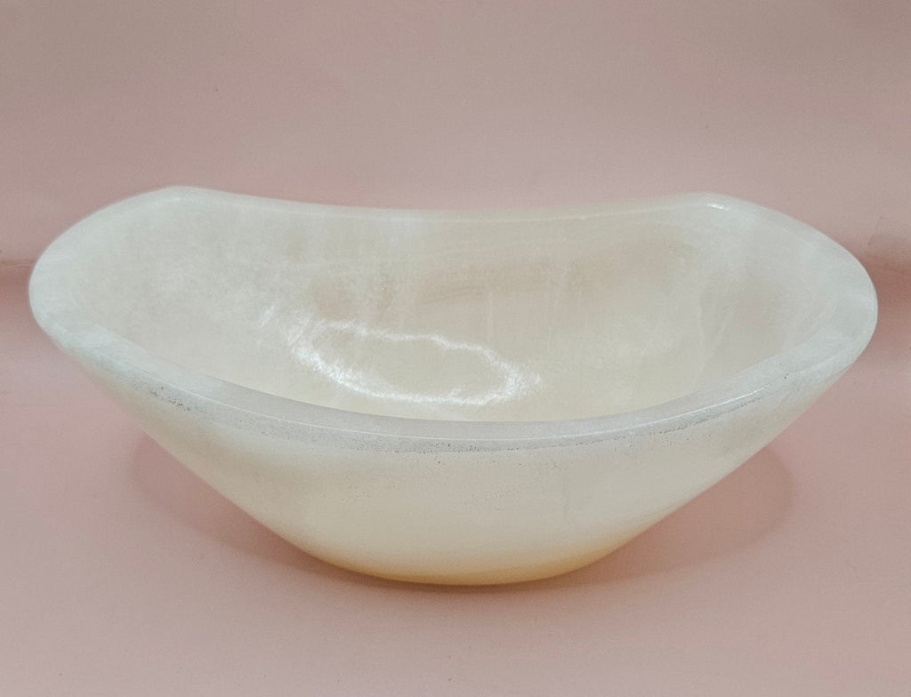 Polished White Onyx Bowl – Small Hand-Carved Decorative Vessel – 9.75" - Che Cose Belle