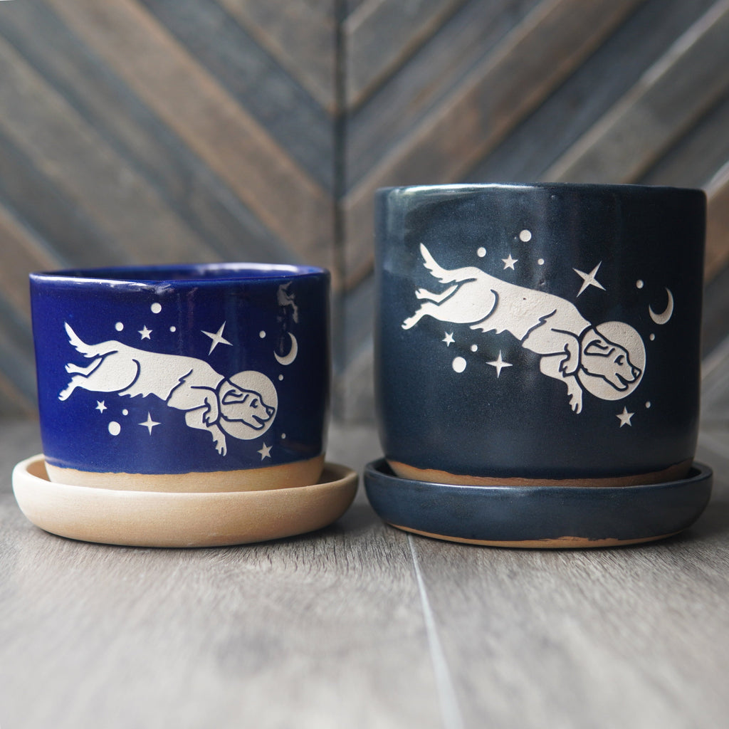 Space Dog Farmhouse Planter with Saucer