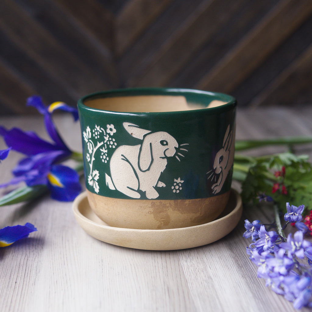 Rabbits Plant Pot, Farmhouse Style Planter with drainage + saucer