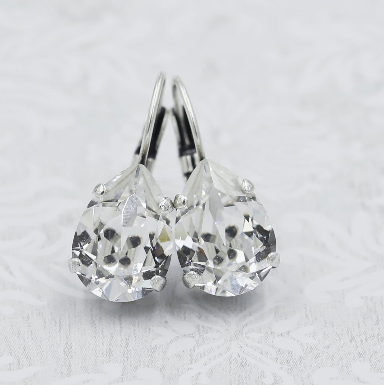 PRISCILLA PEARSHAPE TEARDROP EARRING - Che Cose Belle