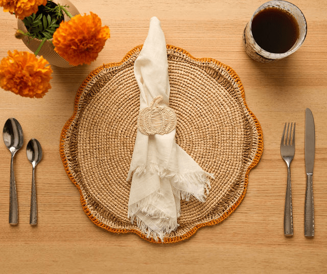 Pumpkin Napkin Ring – Handmade Halloween Table Decor – Black Woven Boho Napkin Holder – Spooky Fall Party Accent – Hostess Gift Idea - Che Cose Belle