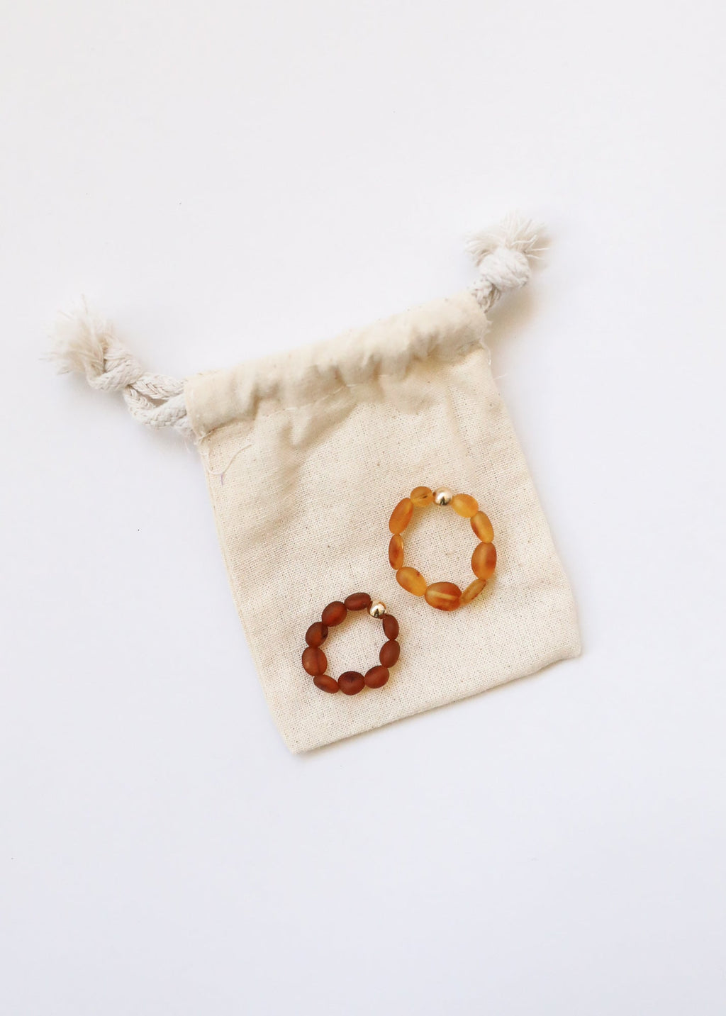 Raw Cognac Baltic Amber + 14K Gold Filled || Beaded Stretch Ring - Che Cose Belle