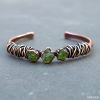 Raw Peridot Cuff - Copper Jewelry Handcrafted For Growth And Renewal - Che Cose Belle