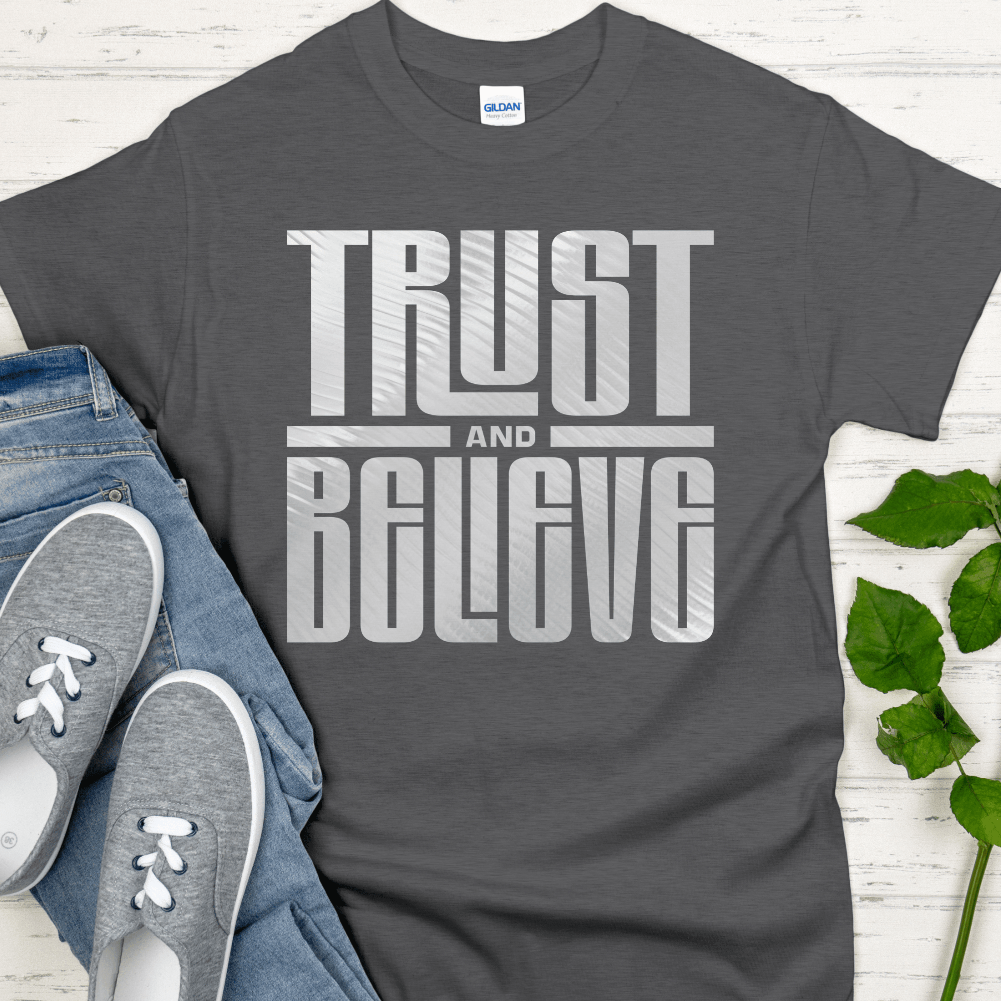 Recovery T-Shirt | Inspiring Sobriety | Trust & Believe - Che Cose Belle