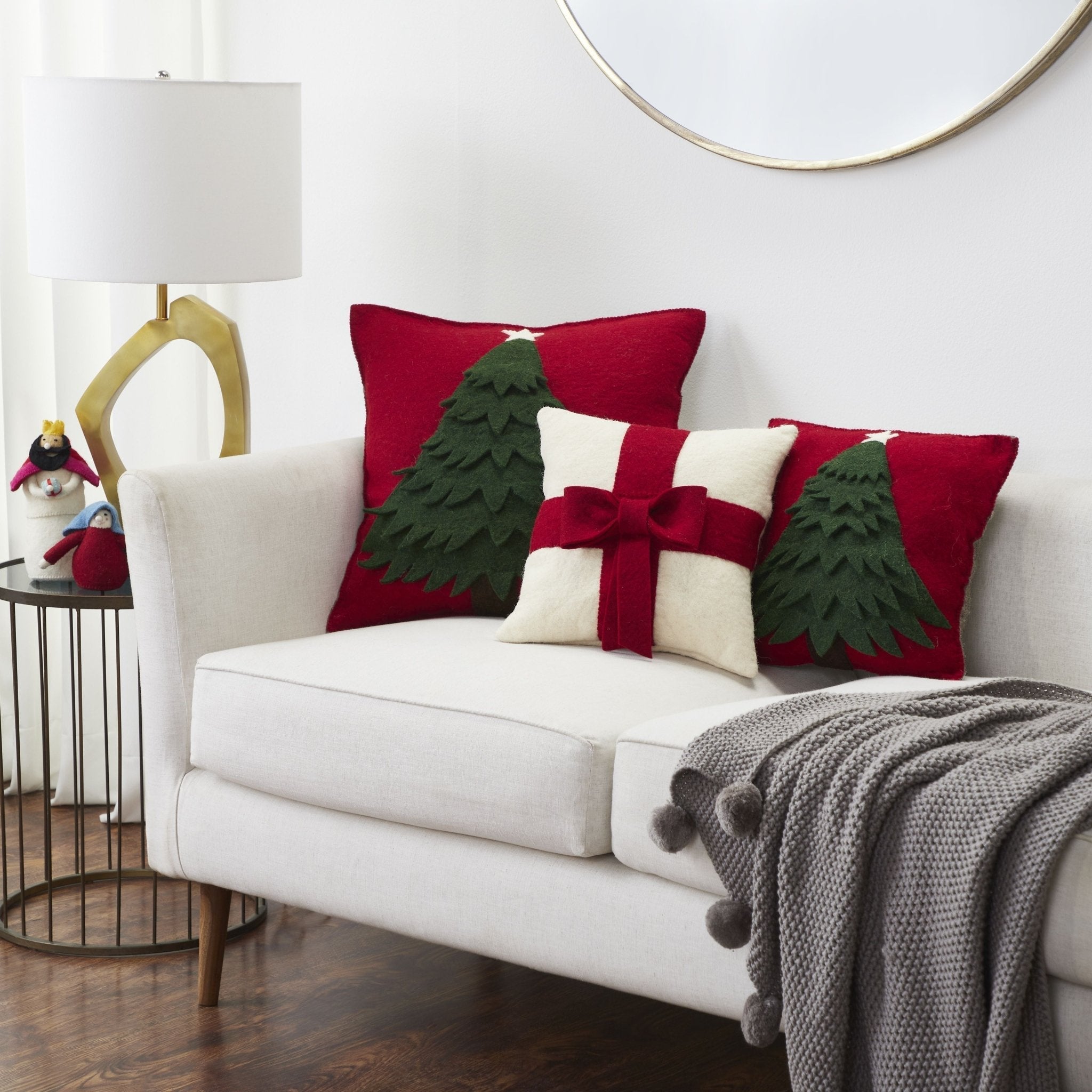 Red Bow Cream - Christmas Pillow Cover Hand Felted Wool - 20" / 14" Arcadia Home - Che Cose Belle