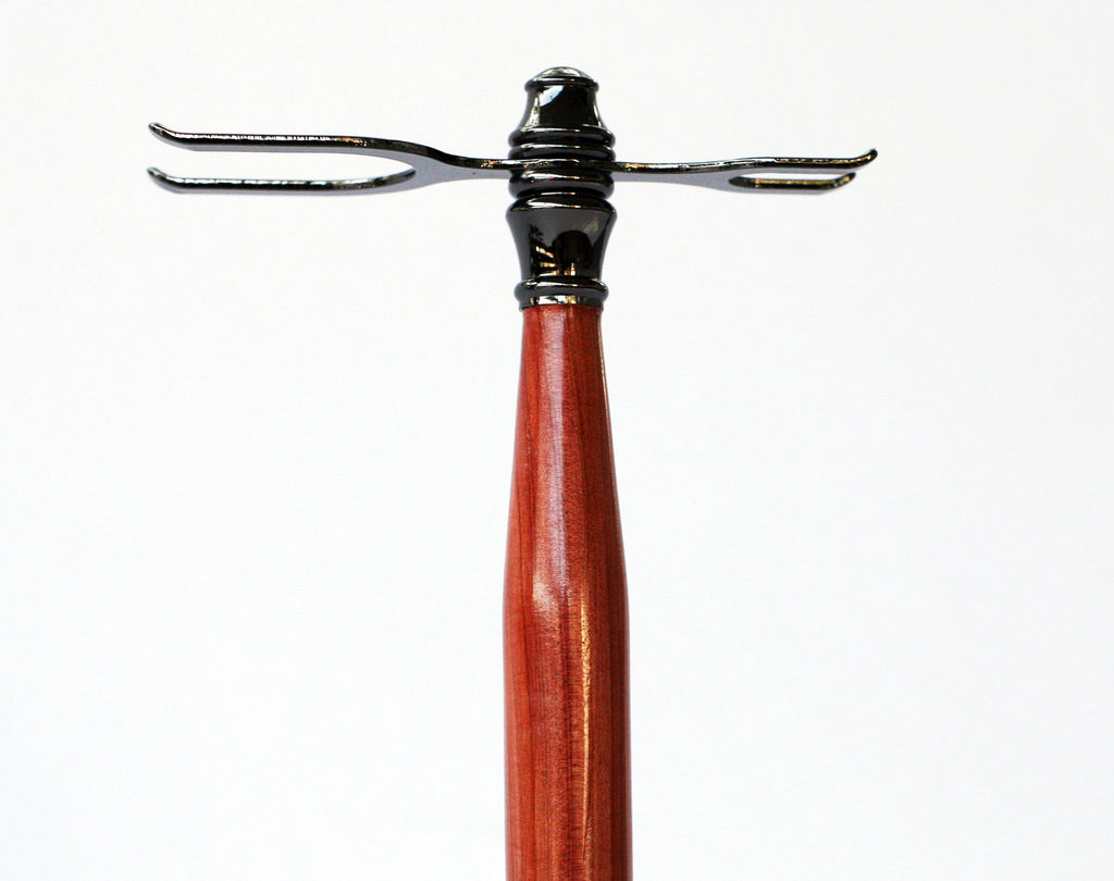 Red Cedar Shave Stand - Che Cose Belle