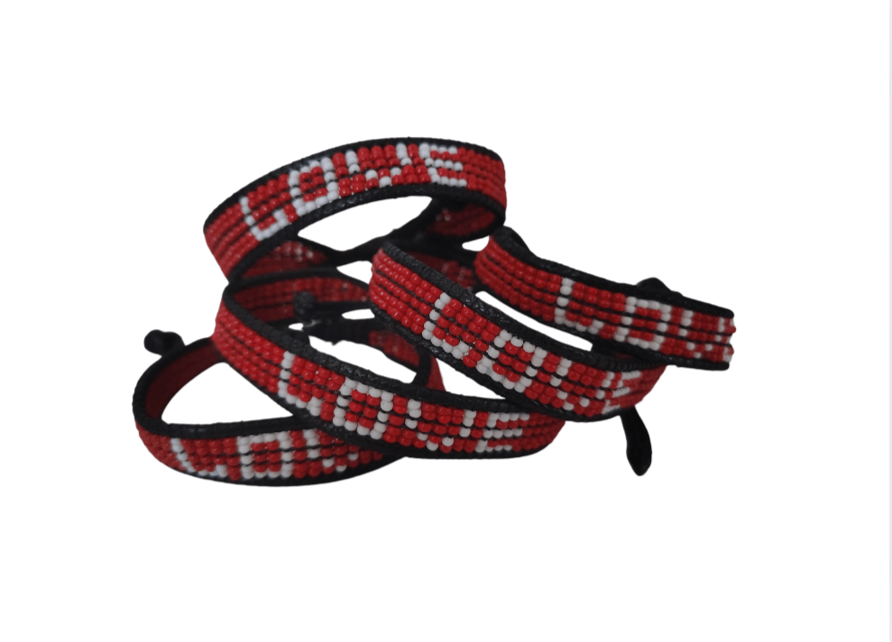 Red Love Beaded Bracelet – Handmade with Purpose - Che Cose Belle