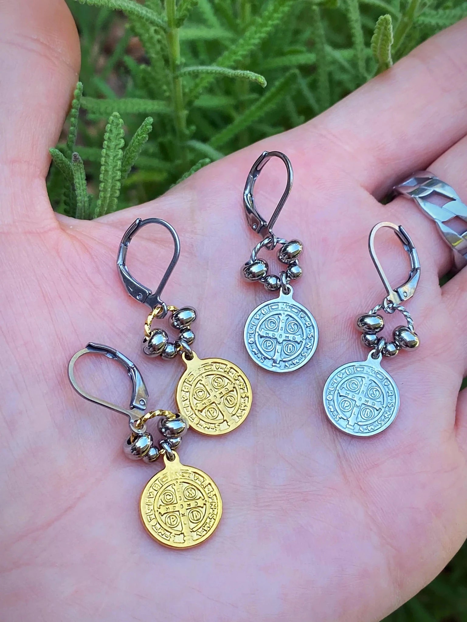 RELIC COIN EARRINGS - Che Cose Belle