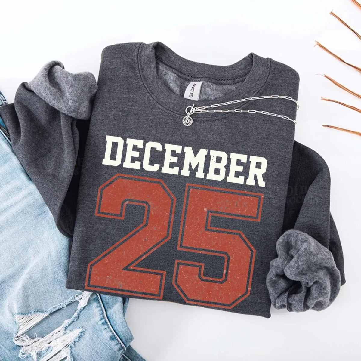 Retro Christmas DECEMBER 25 Sweatshirt Festive Holiday Sweater - Che Cose Belle