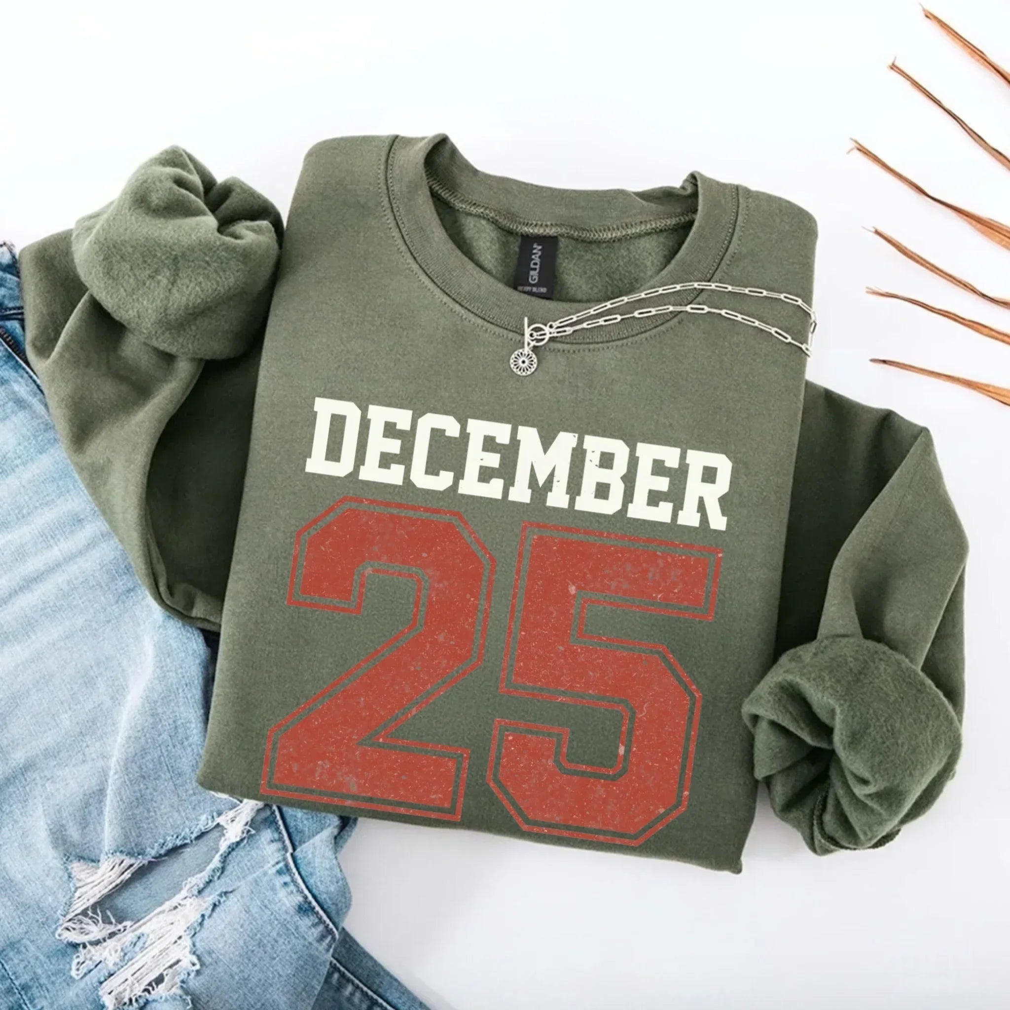 Retro Christmas DECEMBER 25 Sweatshirt Festive Holiday Sweater - Che Cose Belle