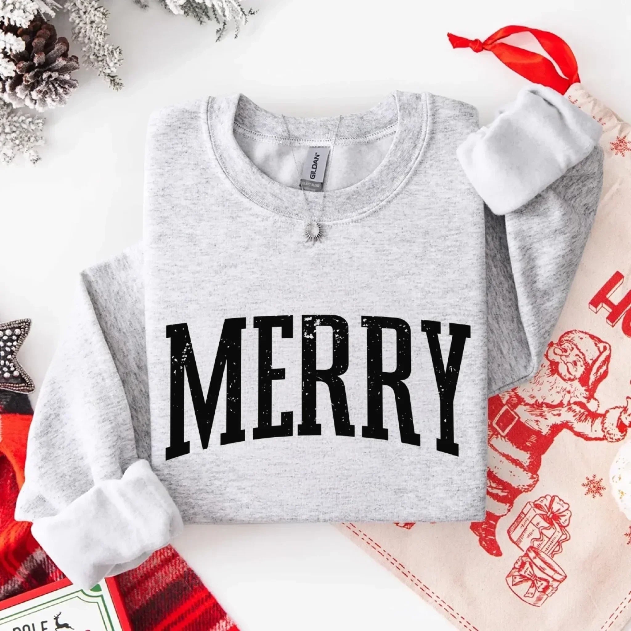 Retro Merry Christmas Sweatshirt Festive Women’s Holiday Sweater - Che Cose Belle